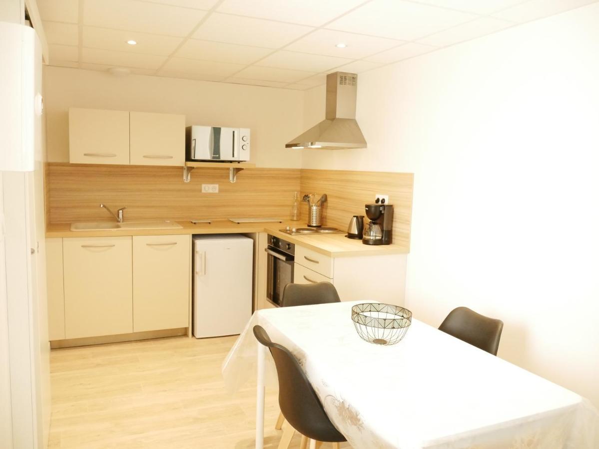 Appartement Avec Chambre - Entree Spa Incluse Бурбон-Лансі Екстер'єр фото