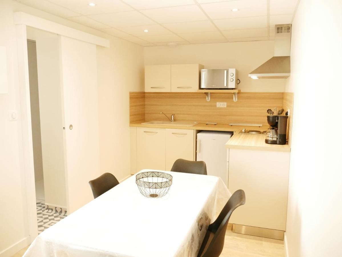 Appartement Avec Chambre - Entree Spa Incluse Бурбон-Лансі Екстер'єр фото